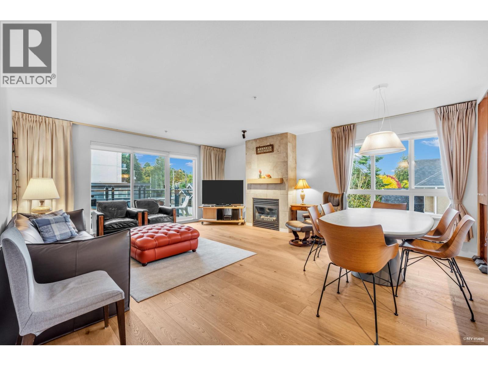 301 2096 W 46th Avenue, Vancouver, British Columbia  V6M 2K9 - Photo 2 - R3058138