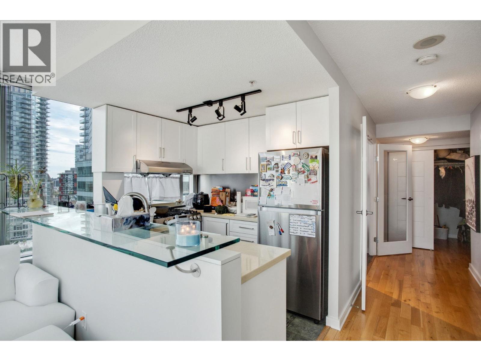1702 1003 Burnaby Street, Vancouver, British Columbia  V6E 4R7 - Photo 6 - R3058151