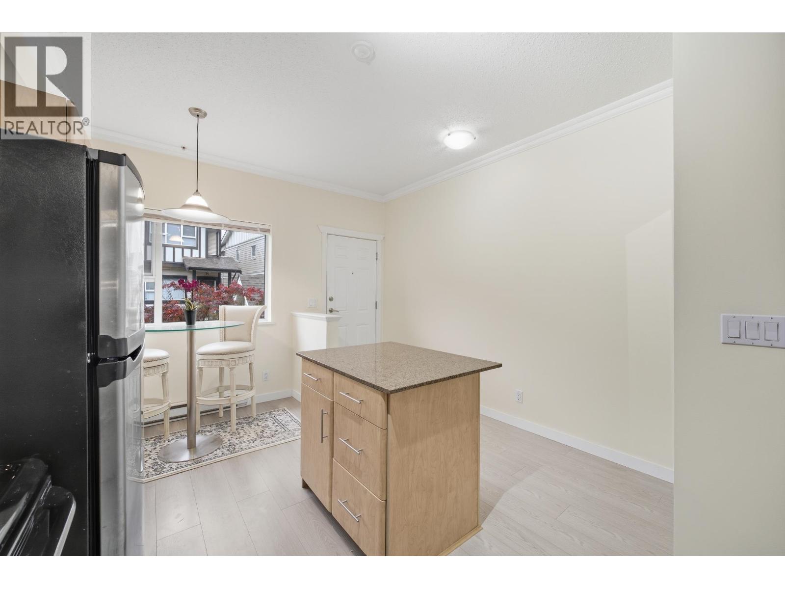 15 730 Farrow Street, Coquitlam, British Columbia  V3J 7Y7 - Photo 5 - R3058169