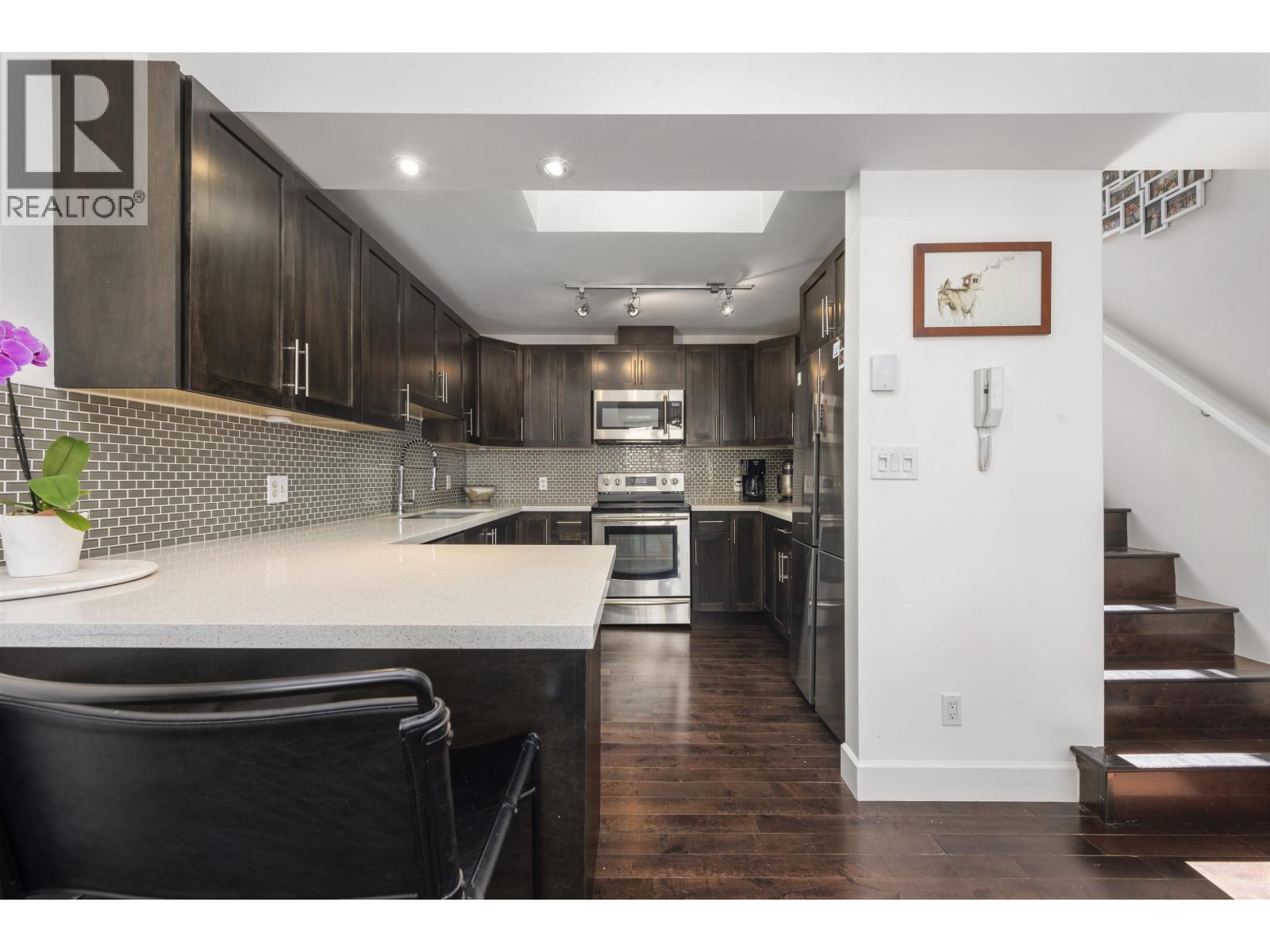 1858 W 1st Avenue, Vancouver, British Columbia  V6J 1G5 - Photo 6 - R3058174