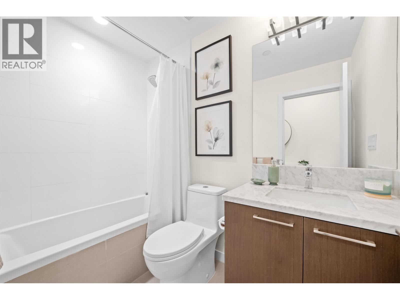 305 28 E Royal Avenue, New Westminster, British Columbia  V3L 0B7 - Photo 16 - R3058186