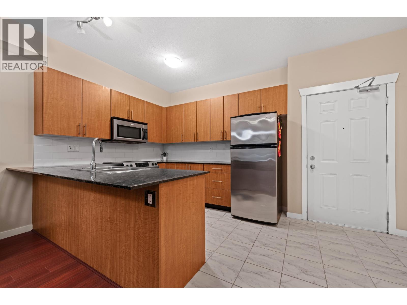 204 2488 Kelly Avenue, Port Coquitlam, British Columbia  V3C 1Y4 - Photo 11 - R3058188