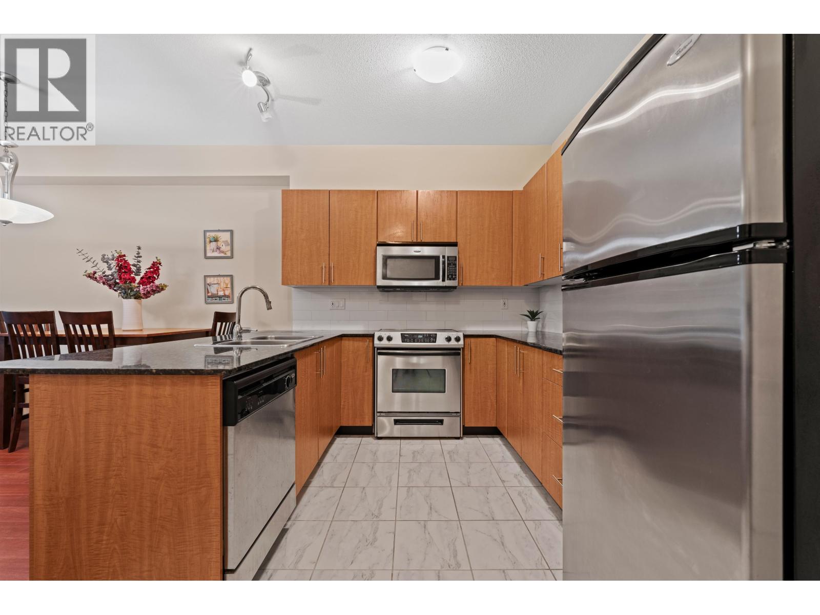 204 2488 Kelly Avenue, Port Coquitlam, British Columbia  V3C 1Y4 - Photo 13 - R3058188