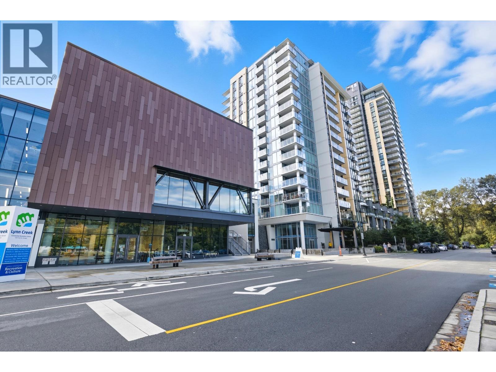 602 1401 HUNTER STREET, north vancouver, British Columbia