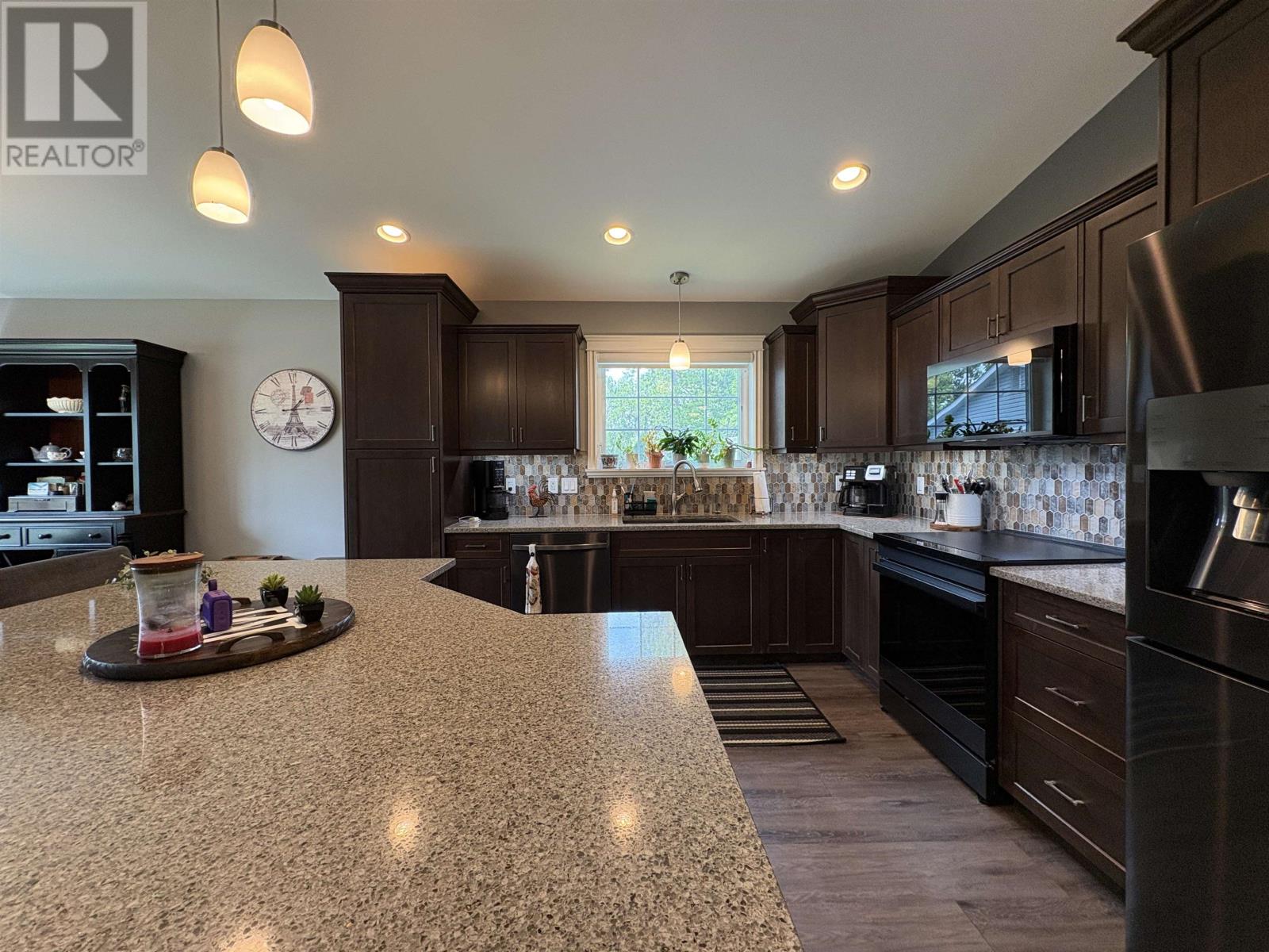 1702 Sunset Dr, Fort Frances, Ontario  P9A 2V1 - Photo 13 - TB253215