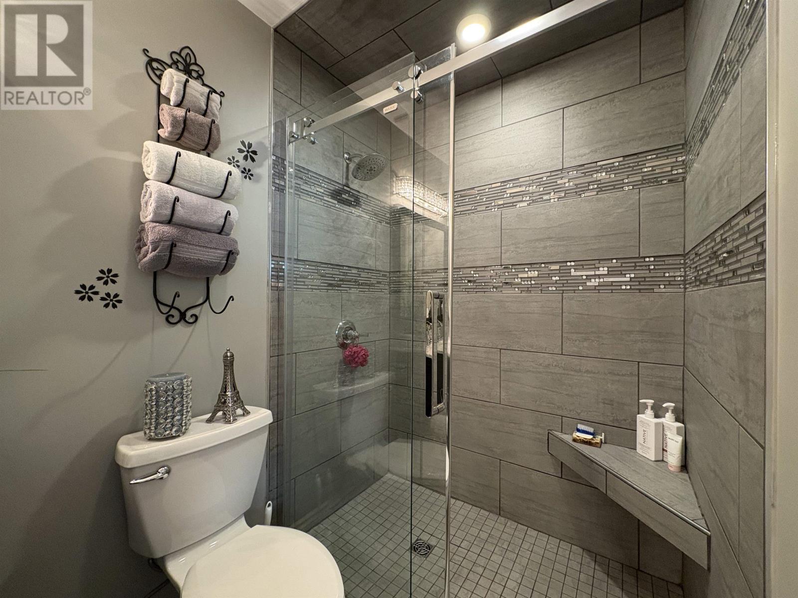 1702 Sunset Dr, Fort Frances, Ontario  P9A 2V1 - Photo 21 - TB253215