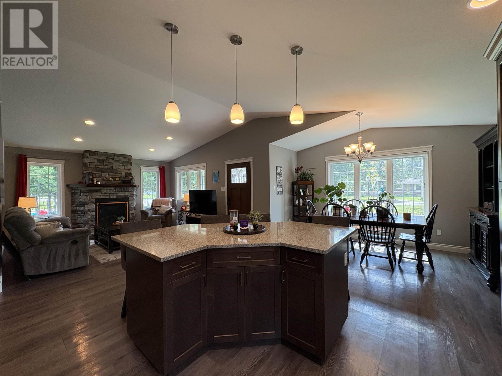 1702 Sunset Dr, Fort Frances, Ontario  P9A 2V1 - Photo 7 - TB253215