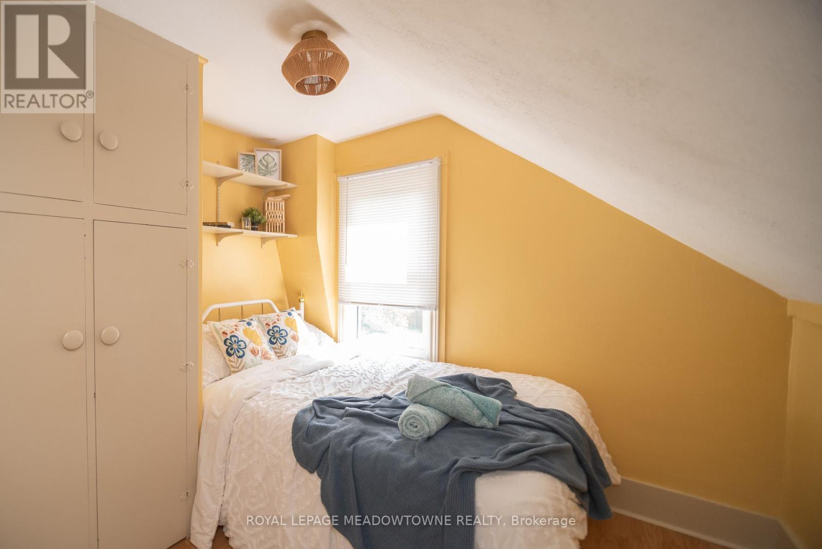 5853 Mcleod Road, Niagara Falls, Ontario  L2G 3E5 - Photo 20 - X12461479