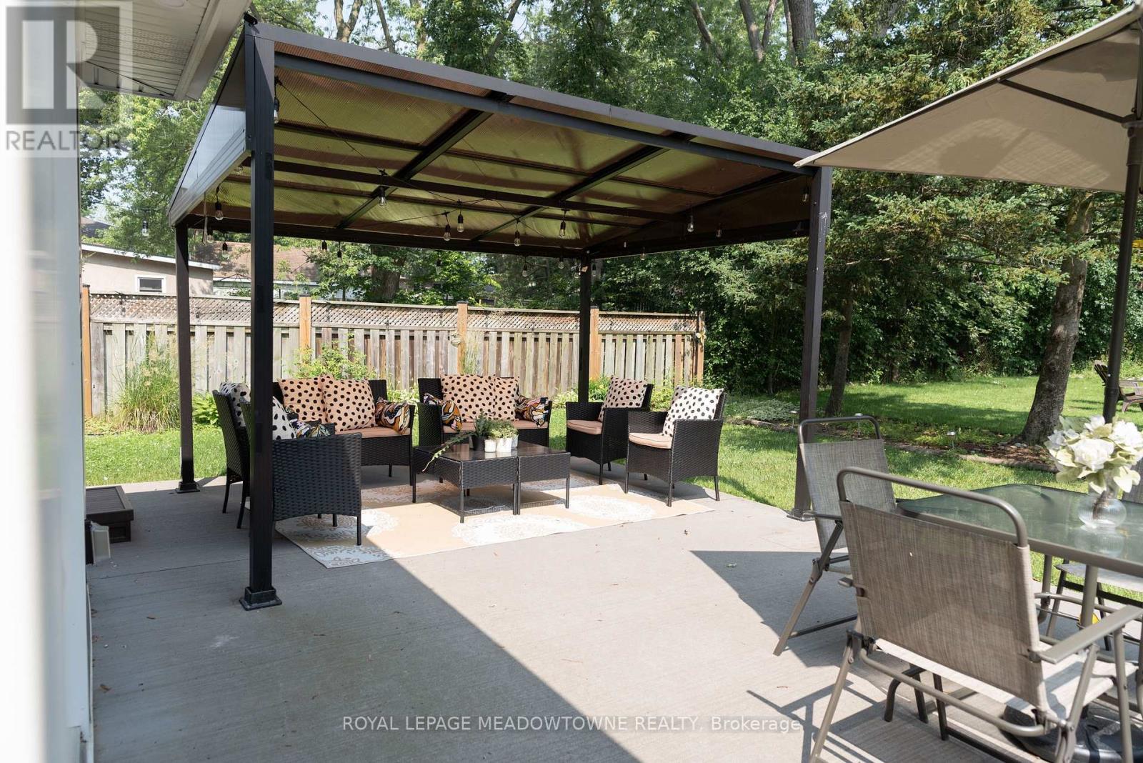 5853 Mcleod Road, Niagara Falls, Ontario  L2G 3E5 - Photo 30 - X12461479