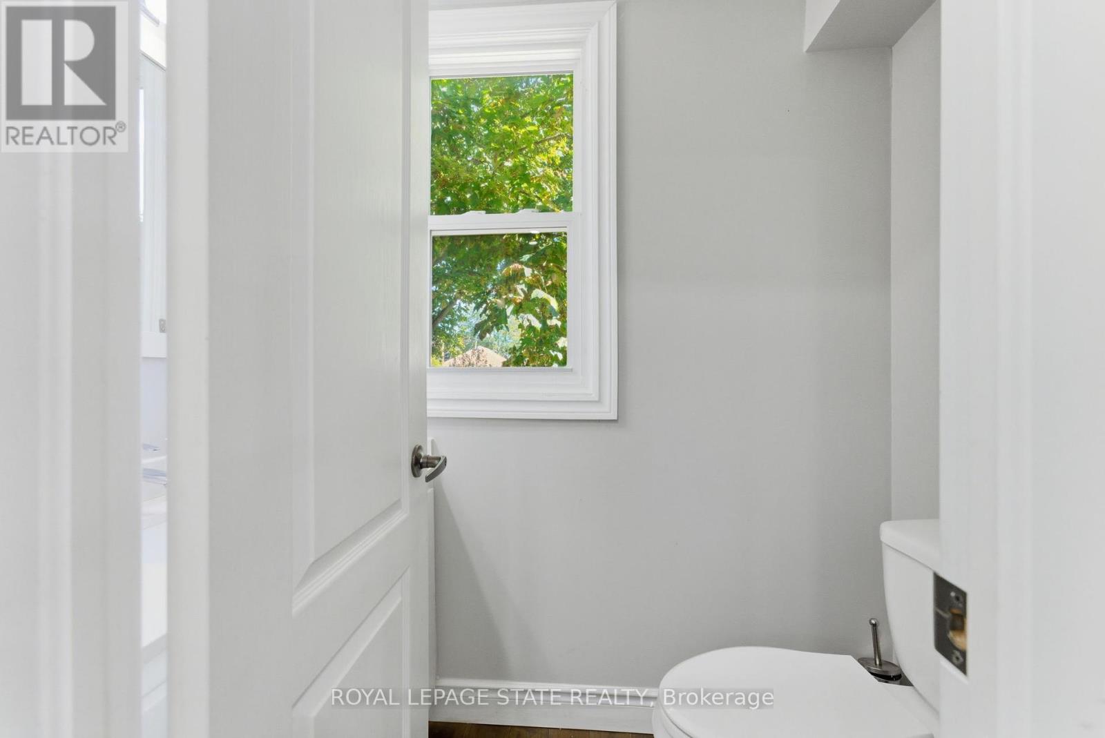 1 - 425 Upper Gage Avenue, Hamilton, Ontario  L8V 4H8 - Photo 18 - X12461500