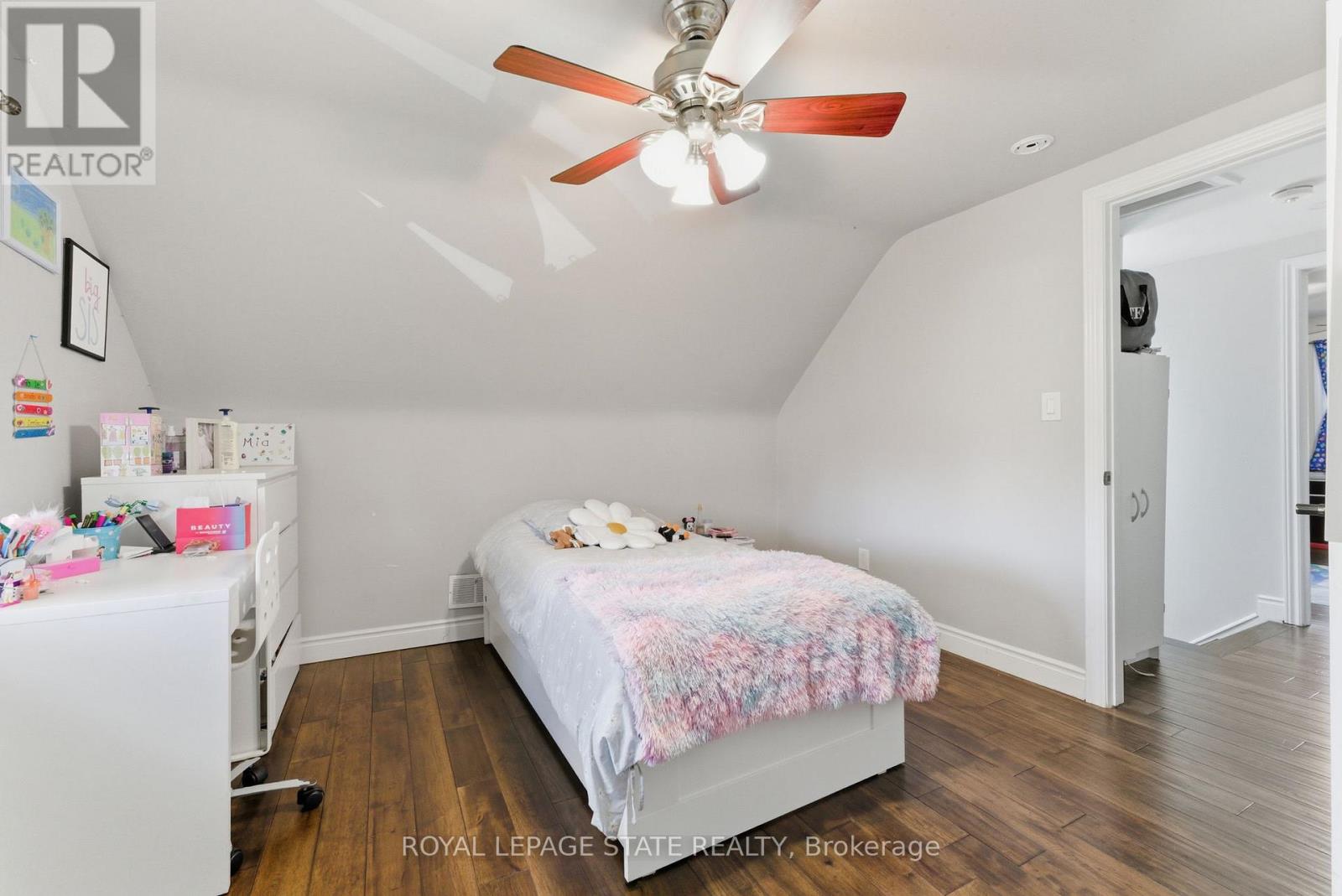 1 - 425 Upper Gage Avenue, Hamilton, Ontario  L8V 4H8 - Photo 20 - X12461500