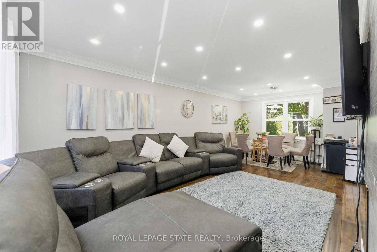 1 - 425 Upper Gage Avenue, Hamilton, Ontario  L8V 4H8 - Photo 5 - X12461500