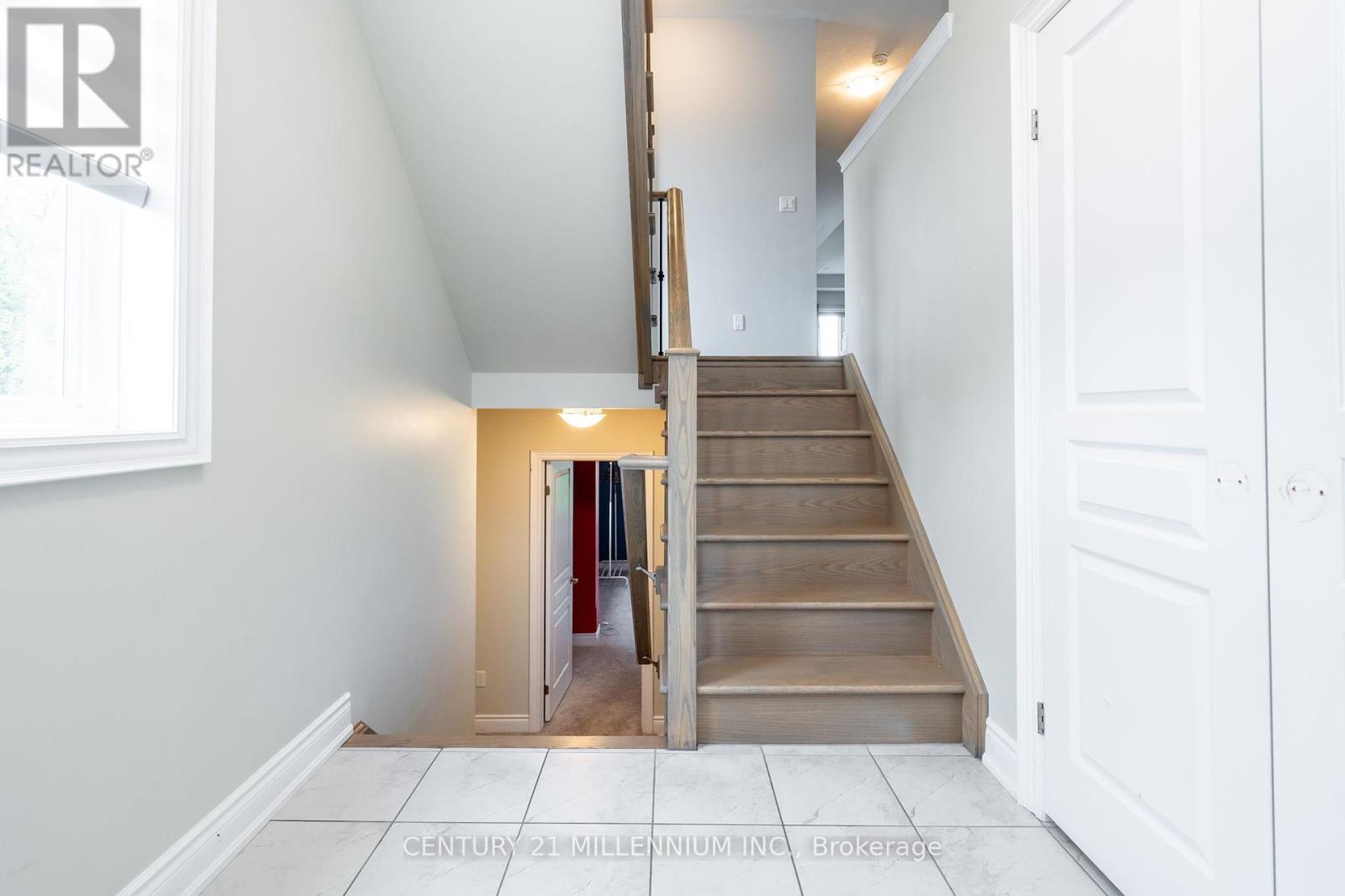 399 Erie Avenue, Brantford, Ontario  N3S 0E6 - Photo 5 - X12461512