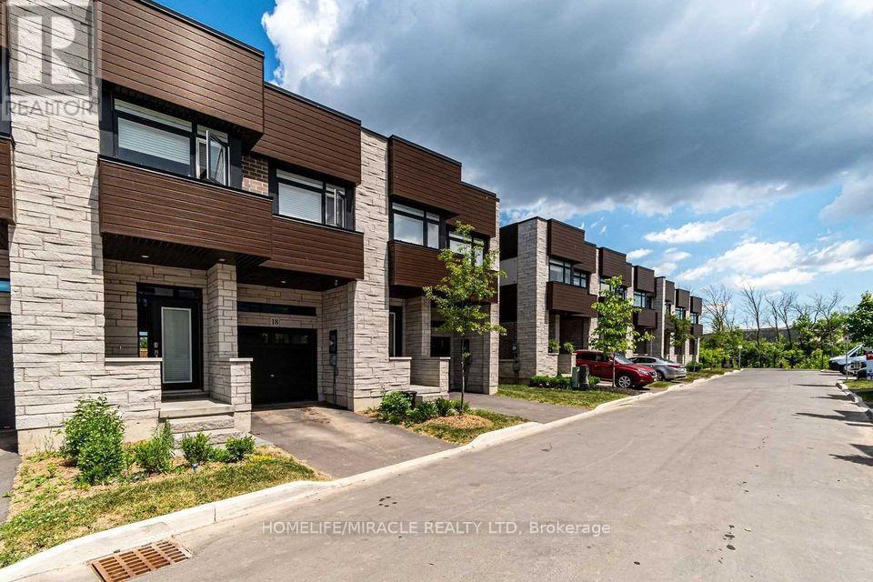 19 - 35 MIDHURST HEIGHTS, Hamilton, Ontario