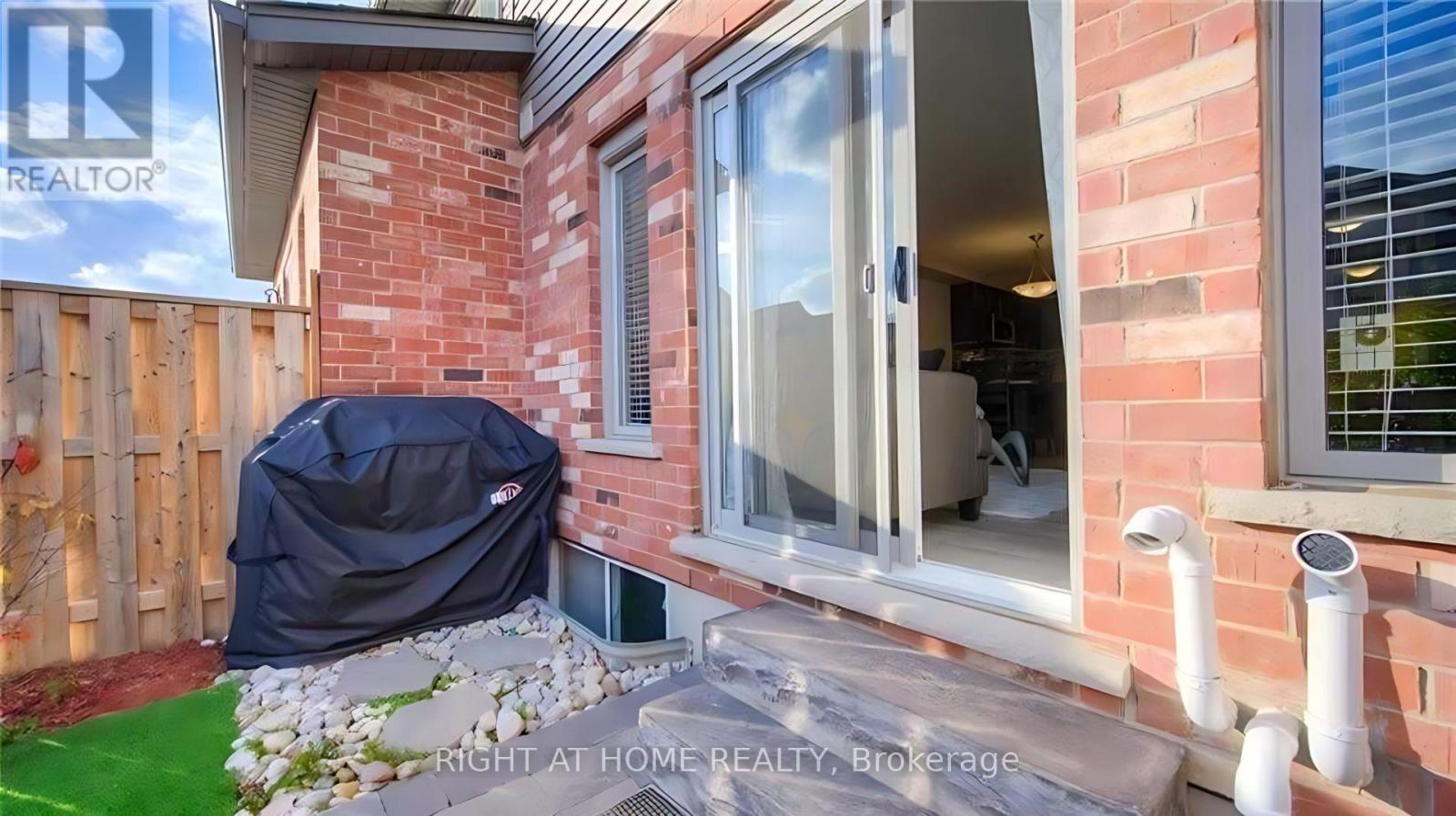 4 Meadowridge Street, Kitchener, Ontario  N2P 0E2 - Photo 24 - X12461553