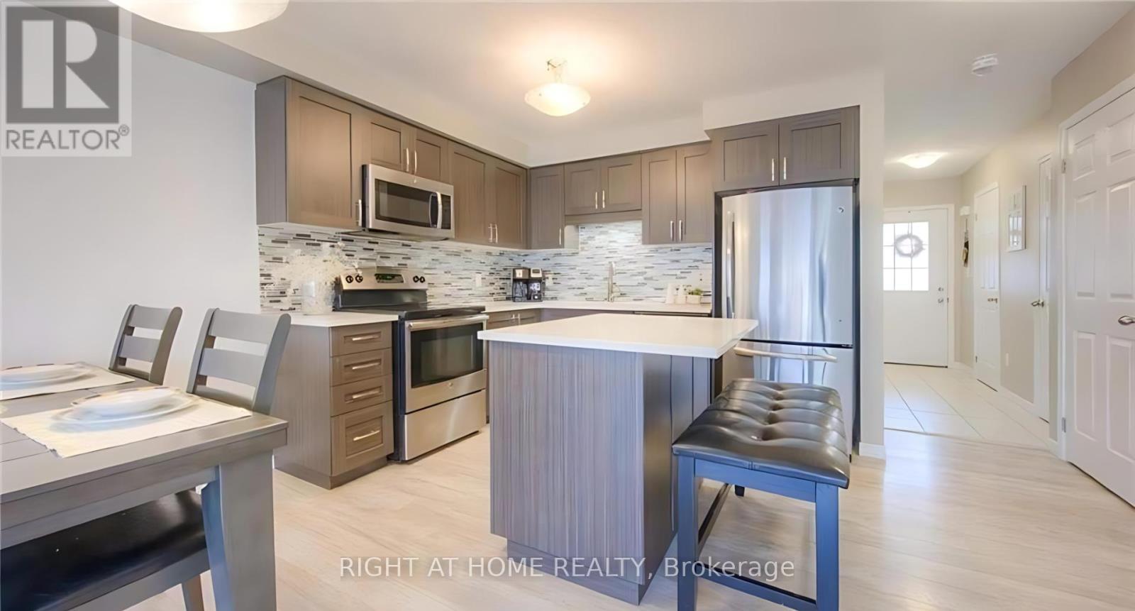 4 Meadowridge Street, Kitchener, Ontario  N2P 0E2 - Photo 4 - X12461553