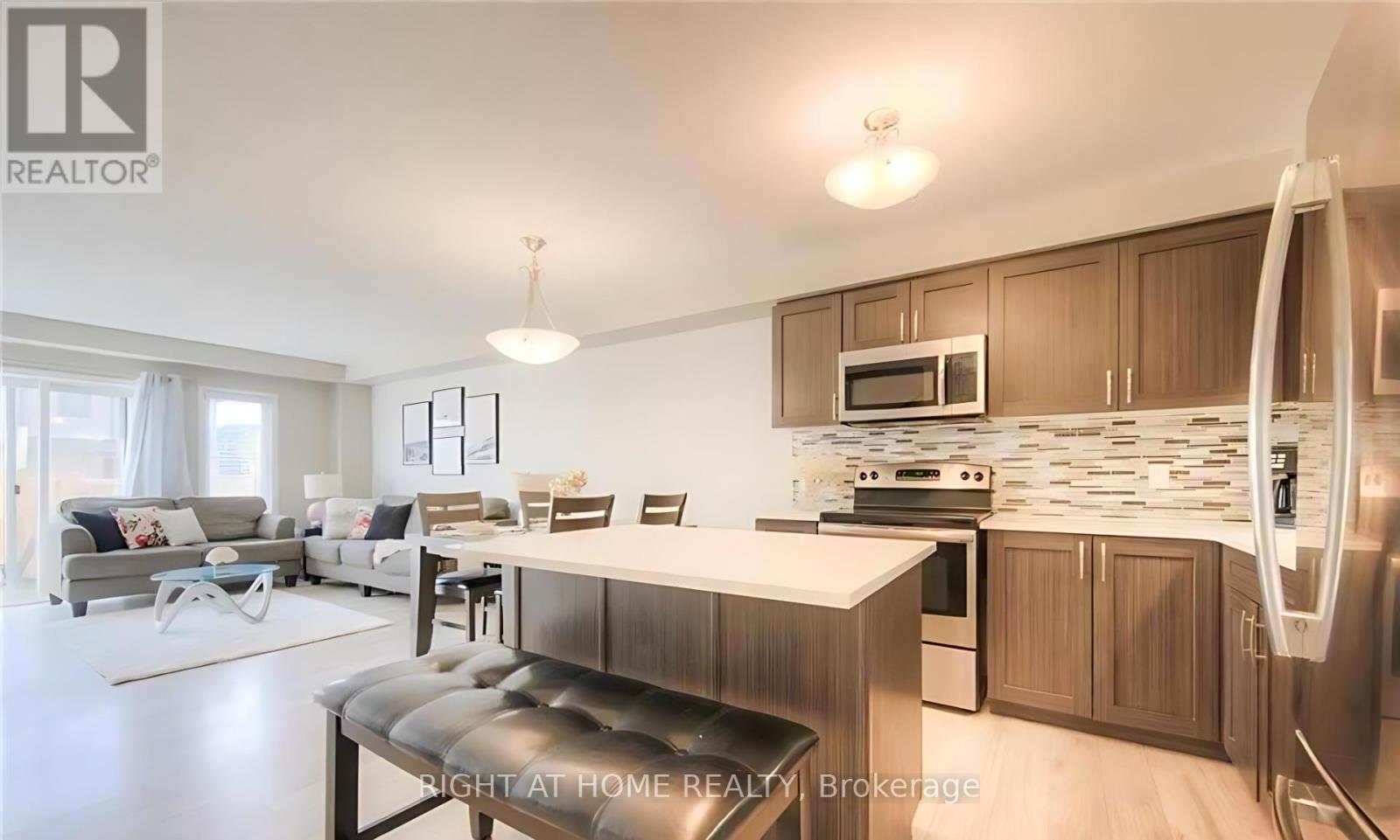 4 Meadowridge Street, Kitchener, Ontario  N2P 0E2 - Photo 5 - X12461553