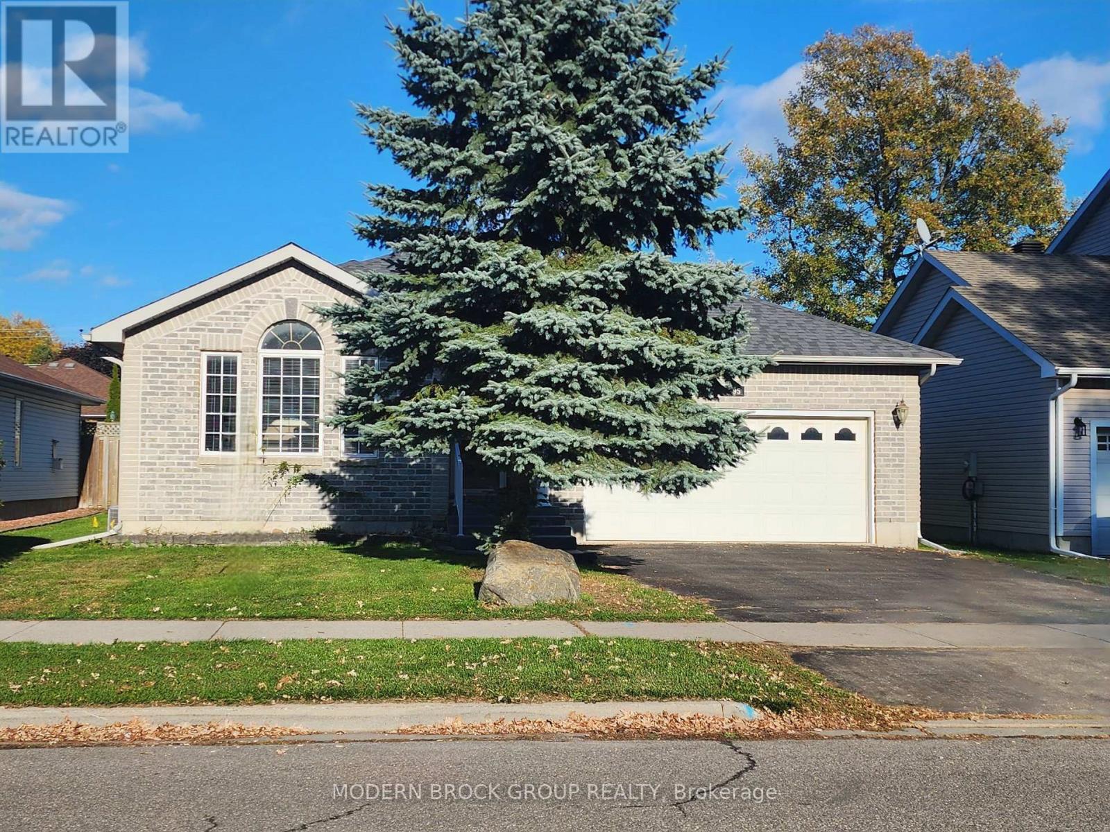 1295 Cuthbertson Avenue, Brockville, Ontario  K6V 6Y2 - Photo 1 - X12459405