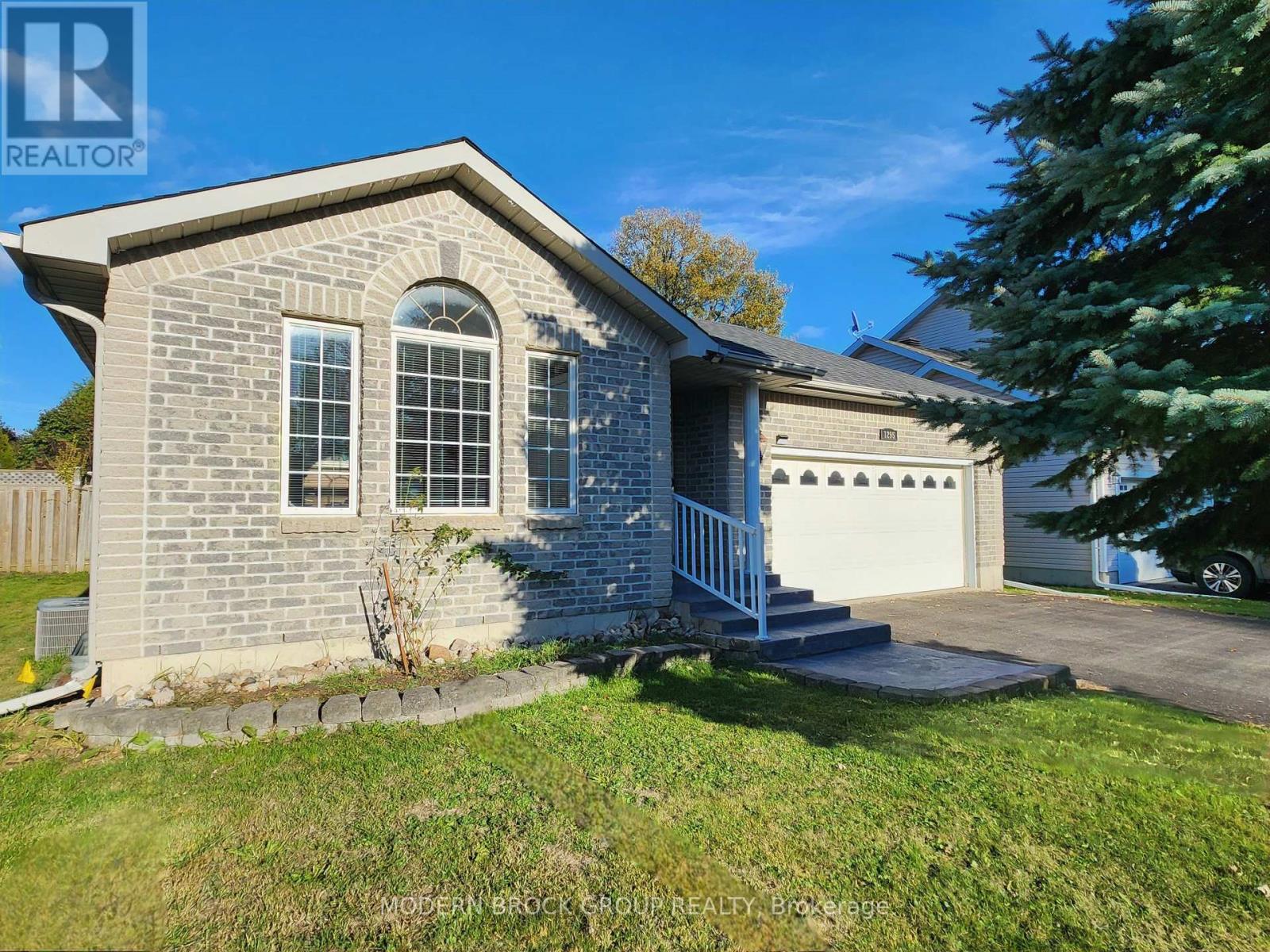 1295 Cuthbertson Avenue, Brockville, Ontario  K6V 6Y2 - Photo 3 - X12459405