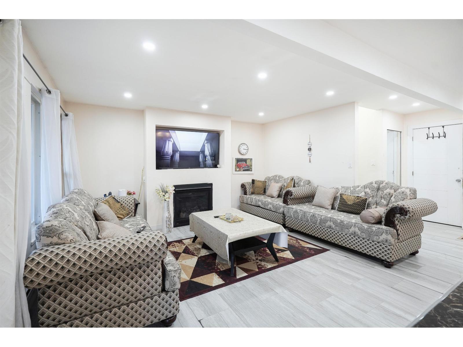 7368 Parkwood Drive, Surrey, British Columbia  V3W 7G6 - Photo 12 - R3058046