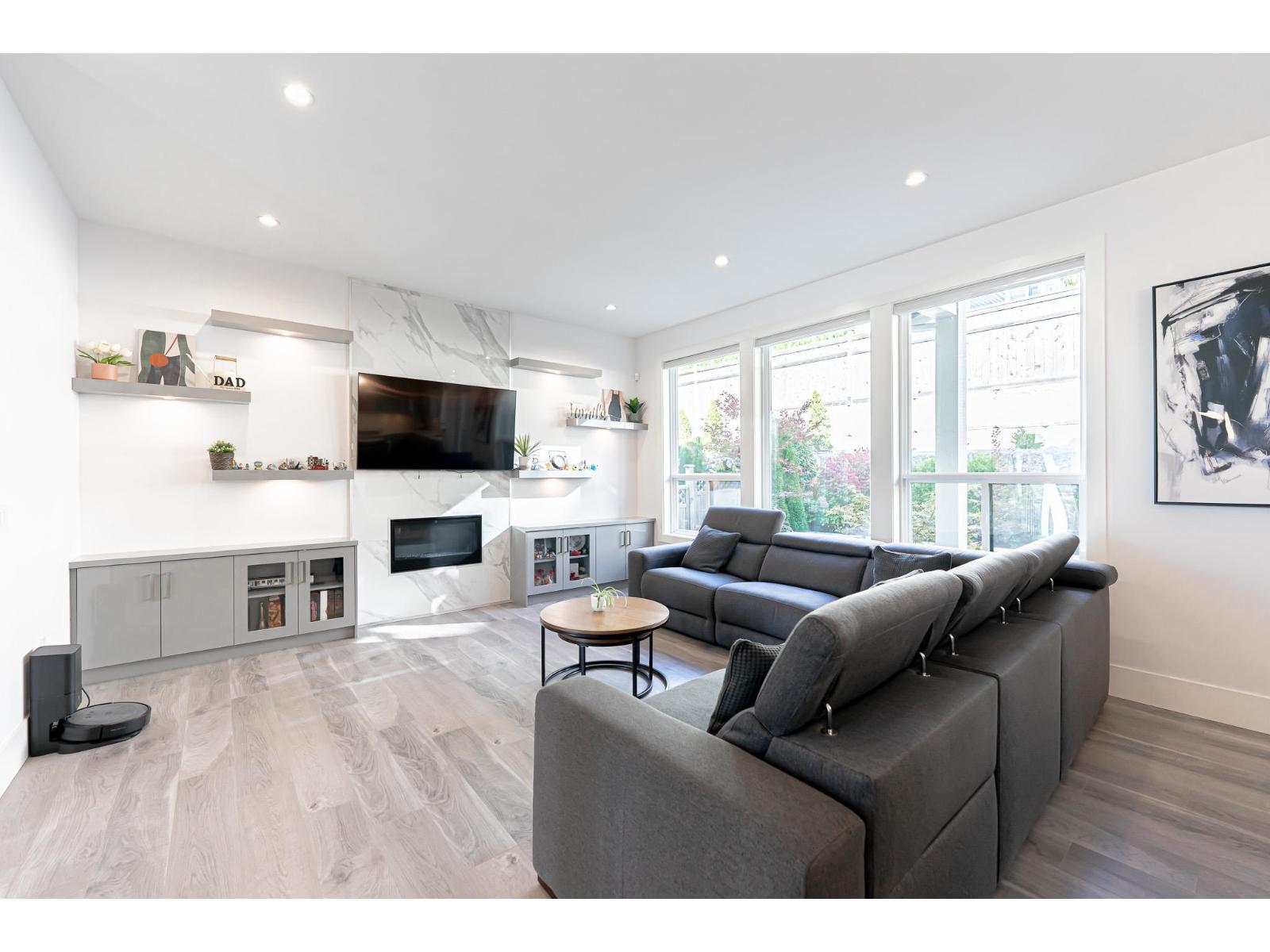 16755 16a Avenue, Surrey, British Columbia  V3Z 0B4 - Photo 10 - R3058127