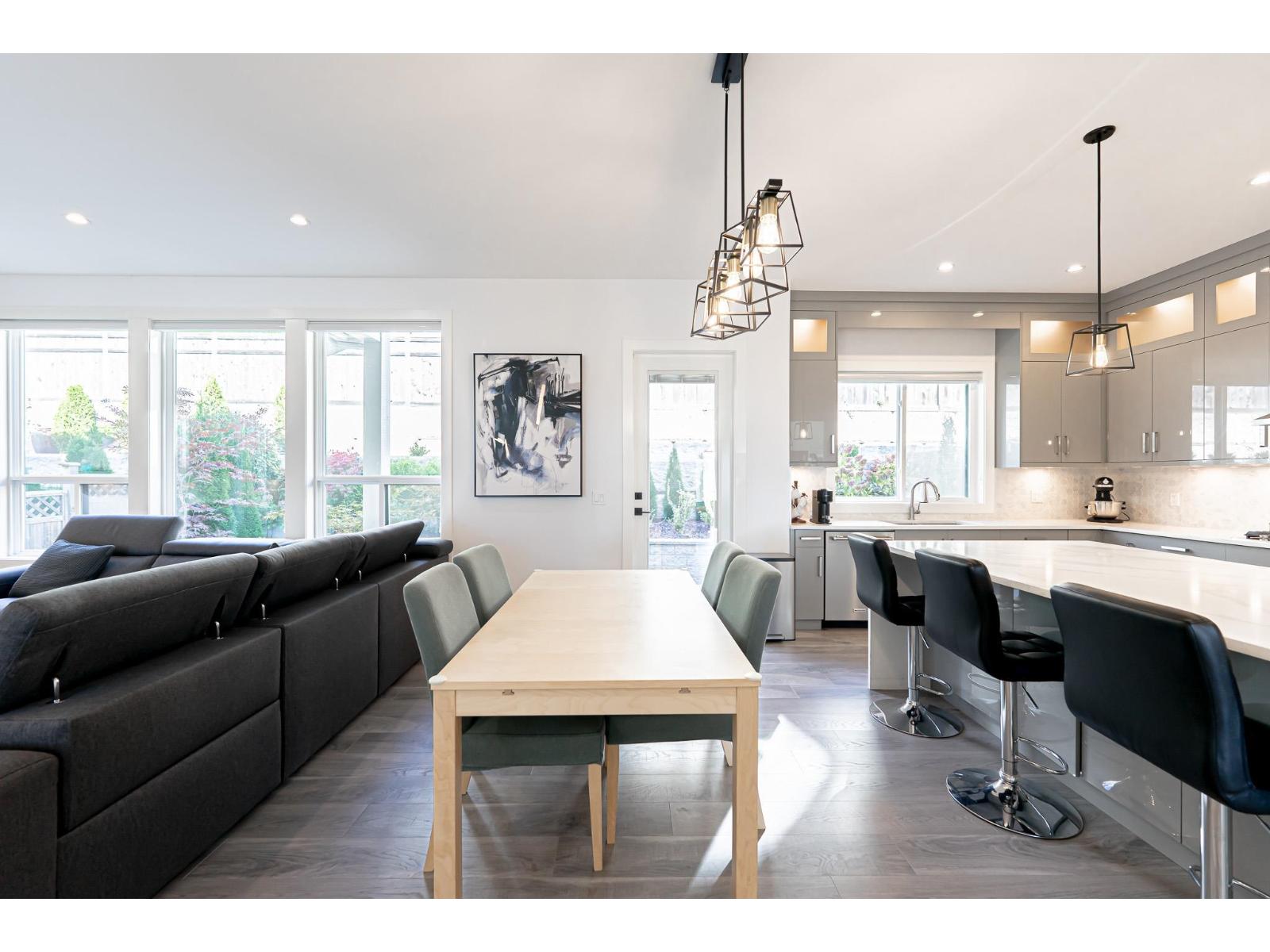 16755 16a Avenue, Surrey, British Columbia  V3Z 0B4 - Photo 11 - R3058127