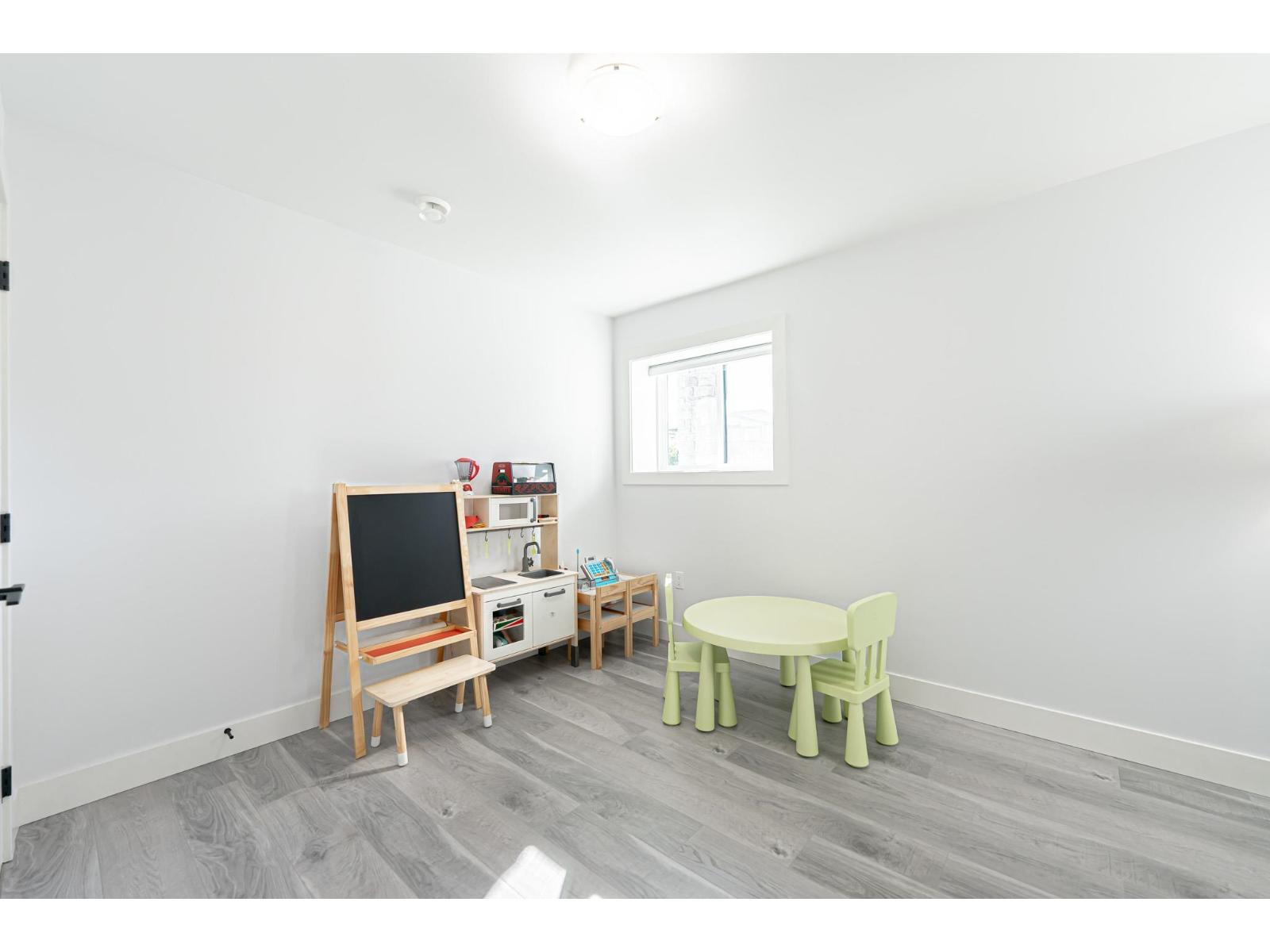 16755 16a Avenue, Surrey, British Columbia  V3Z 0B4 - Photo 32 - R3058127