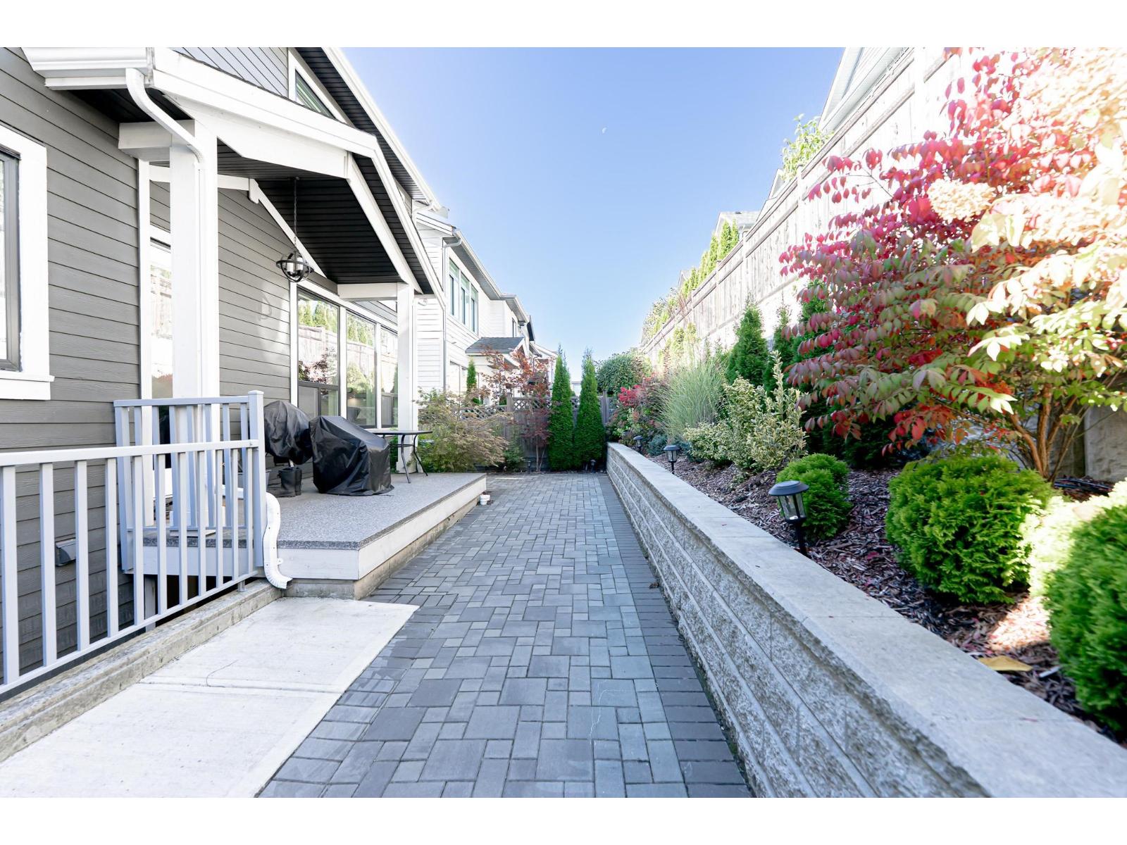16755 16a Avenue, Surrey, British Columbia  V3Z 0B4 - Photo 39 - R3058127