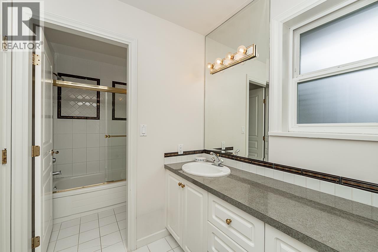 8108 Westlake Street, Burnaby, British Columbia  V5A 2B4 - Photo 20 - R3058149
