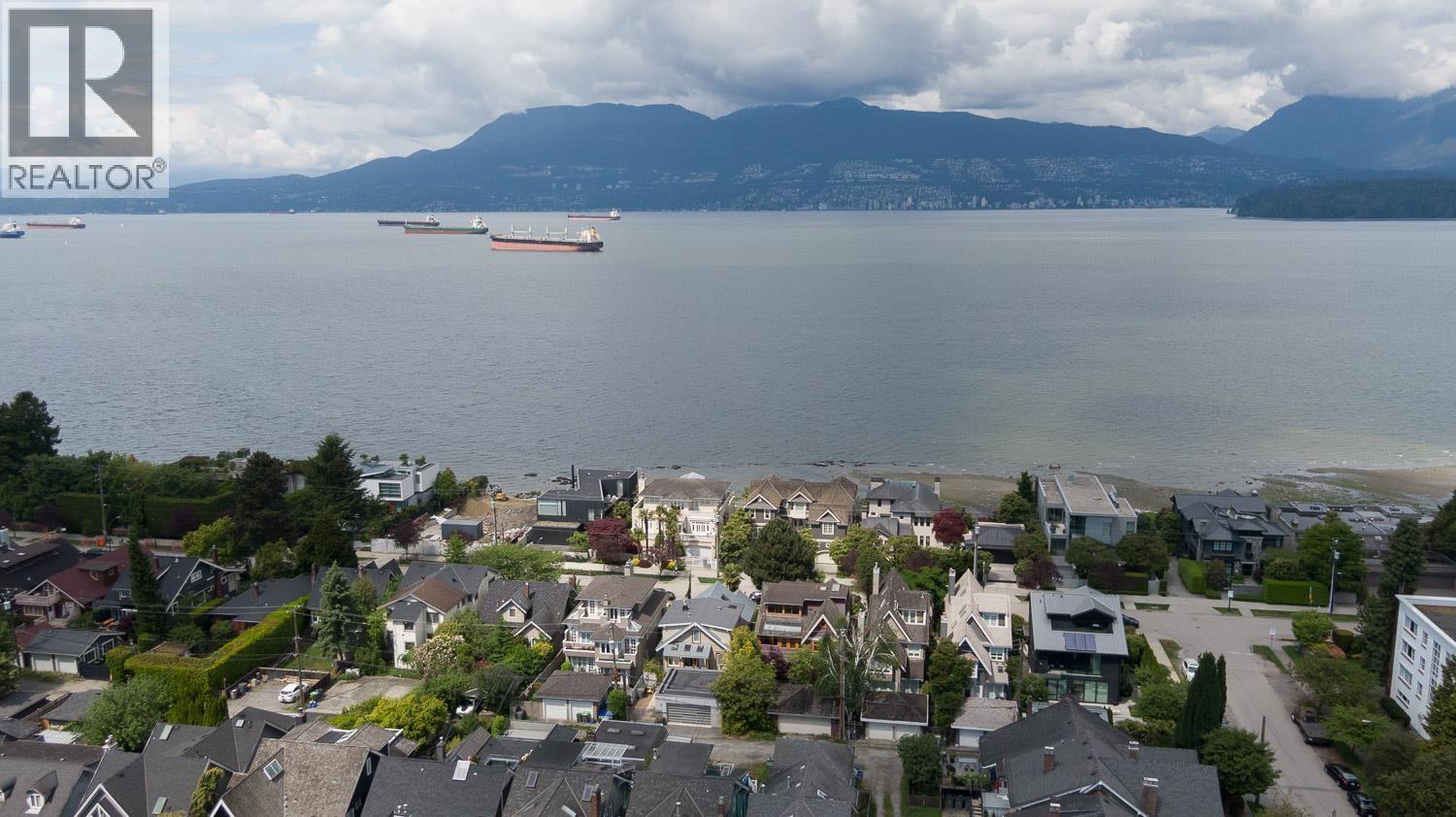 2988 Point Grey Road, Vancouver, British Columbia  V6K 1B1 - Photo 3 - R3058199