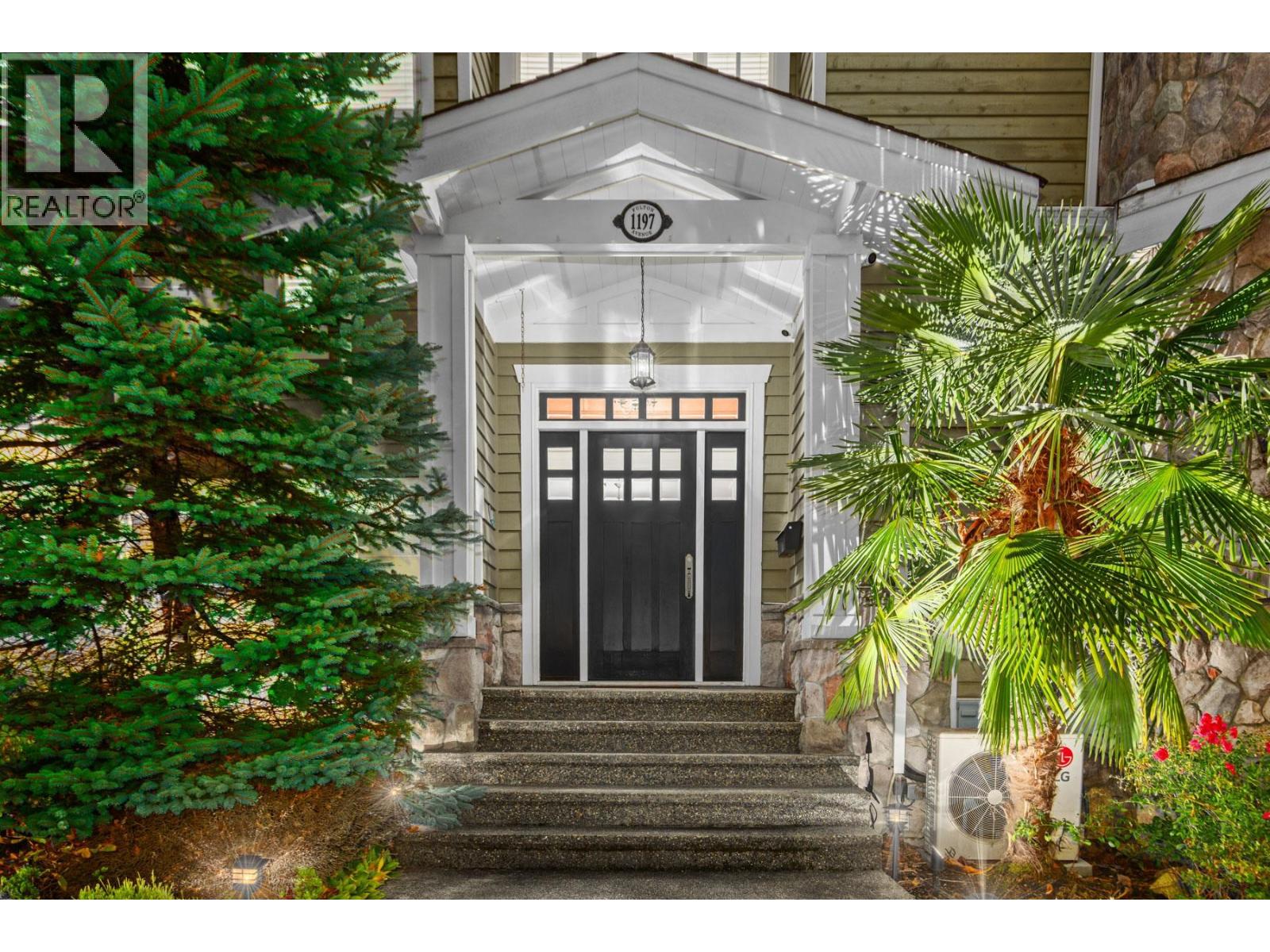 1197 Fulton Avenue, West Vancouver, British Columbia  V7T 1N4 - Photo 2 - R3058218