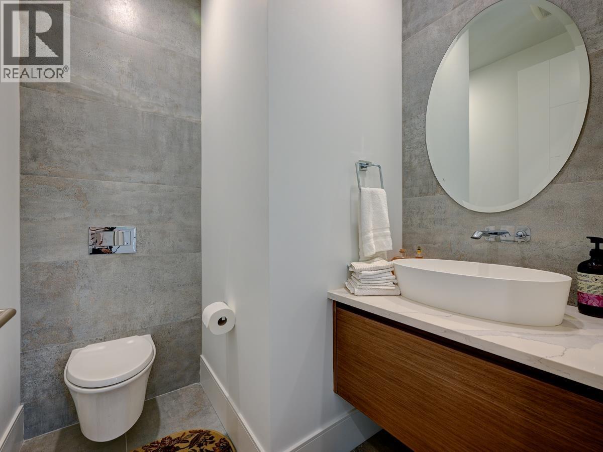 7268 Pandora Street, Burnaby, British Columbia  V5A 1B9 - Photo 12 - R3058084