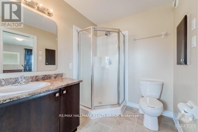 401 Foxhall Way, Ottawa, Ontario  K2M 0G1 - Photo 11 - X12459345