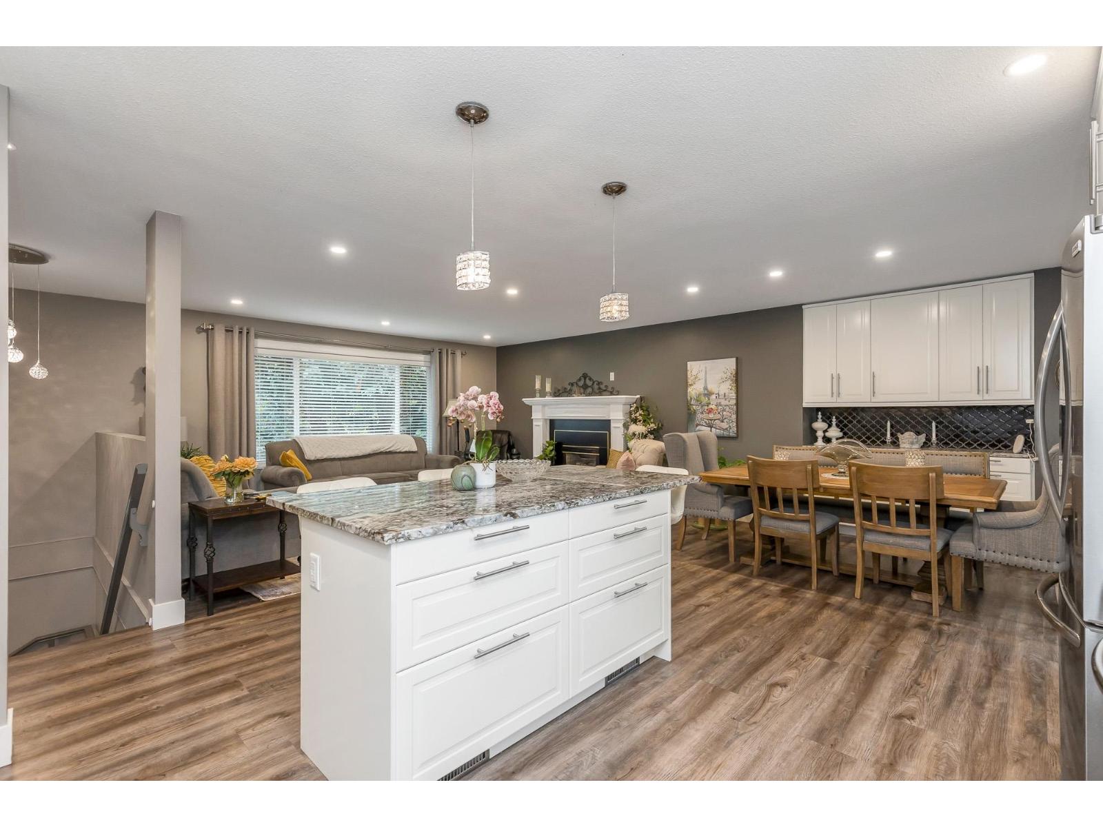 34632 Devon Crescent, Abbotsford, British Columbia  V2S 2X6 - Photo 7 - R3057765