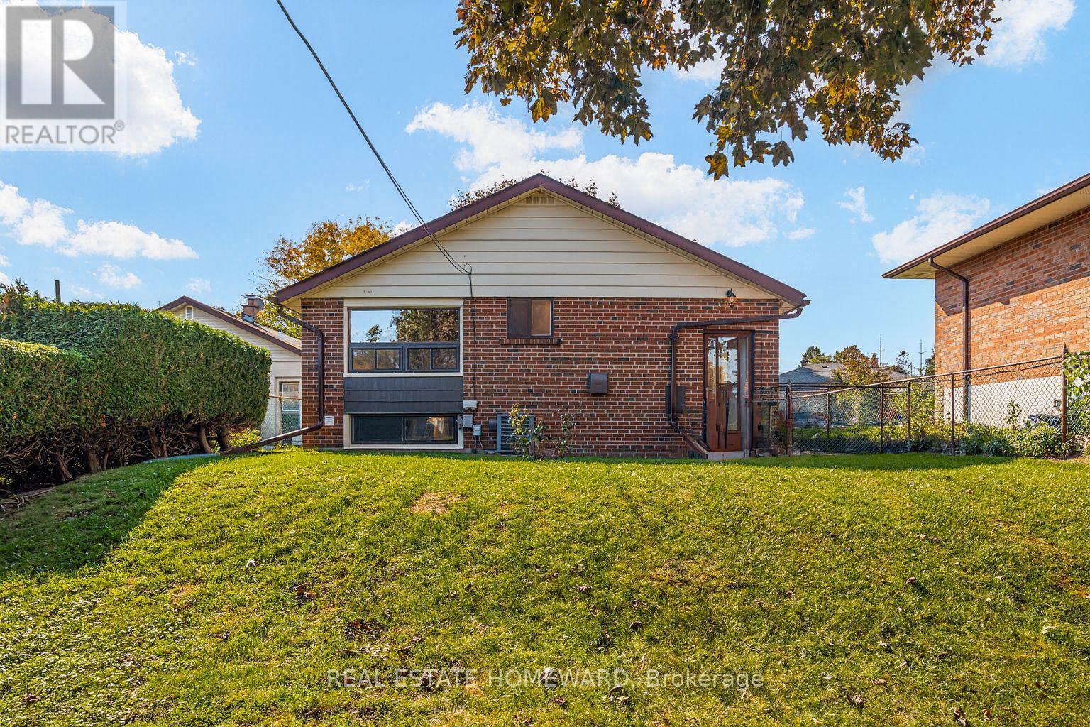80 Wantanopa Crescent, Toronto, Ontario  M1H 2B4 - Photo 18 - E12461101