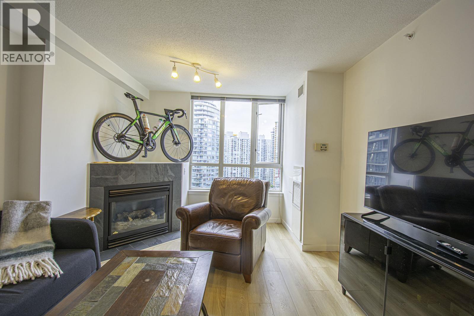 2510 63 Keefer Place, Vancouver, British Columbia  V6B 6N6 - Photo 4 - R3058193