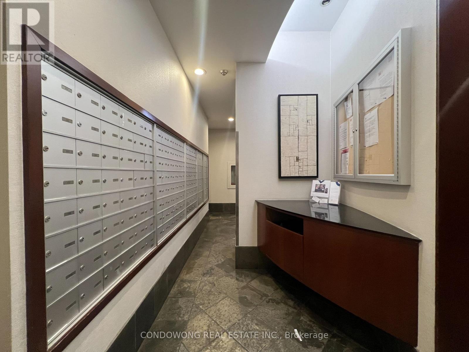 1006 - 152 St Patrick Street, Toronto, Ontario  M5T 3J9 - Photo 14 - C12461576