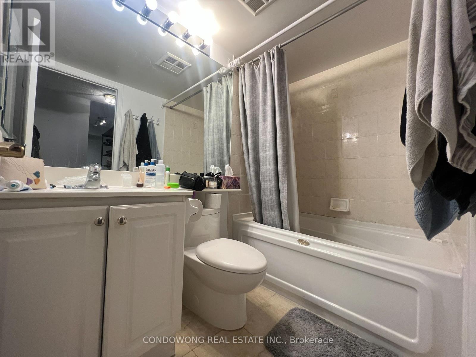 1006 - 152 St Patrick Street, Toronto, Ontario  M5T 3J9 - Photo 7 - C12461576