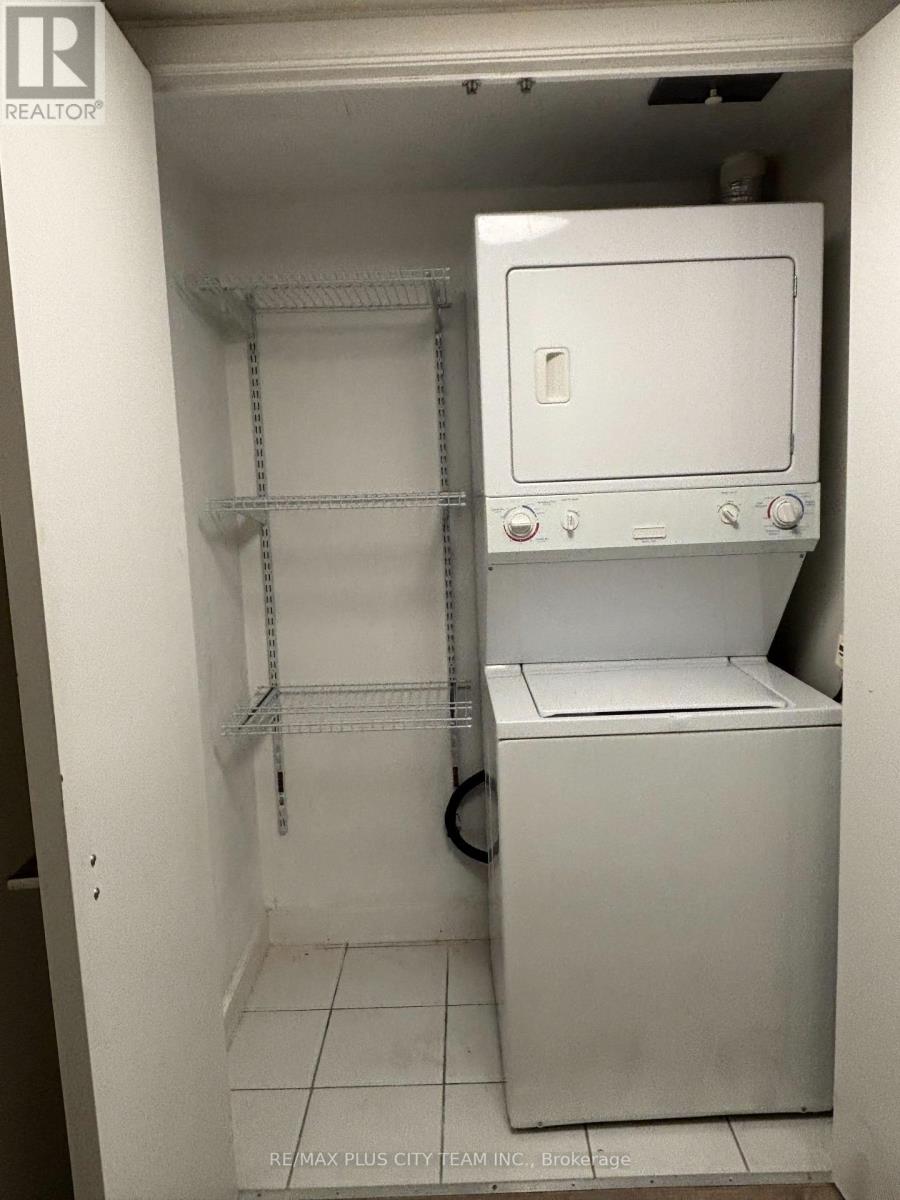 1105 - 33 Bay Street, Toronto, Ontario  M5J 2Z3 - Photo 11 - C12461588