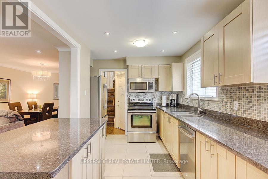47 Bessarion Road, Toronto, Ontario  M2K 1H8 - Photo 14 - C12461594
