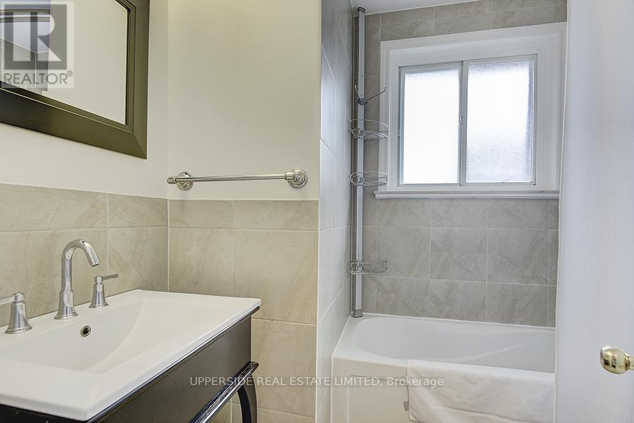 47 Bessarion Road, Toronto, Ontario  M2K 1H8 - Photo 16 - C12461594