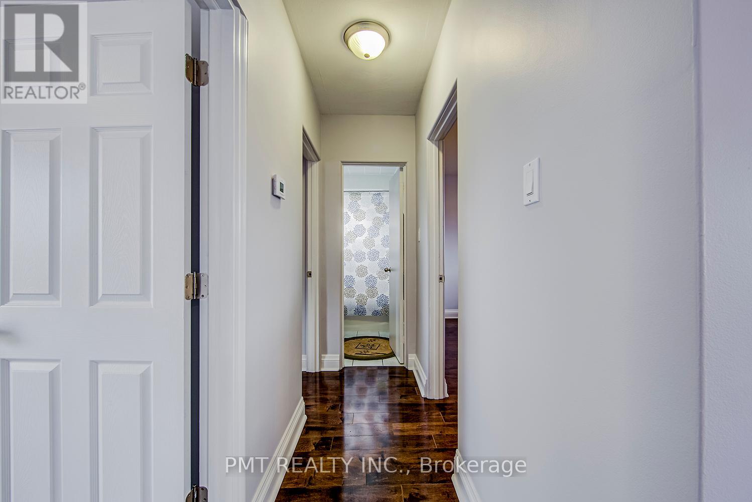 Upper - 11 Bellefontaine Street, Toronto, Ontario  M1S 1J6 - Photo 7 - E12461587
