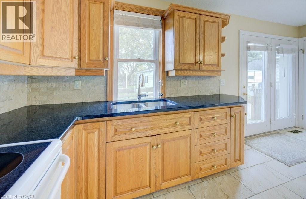 492 Ephraim Street, Kitchener, Ontario  N2B 2C6 - Photo 13 - 40779071