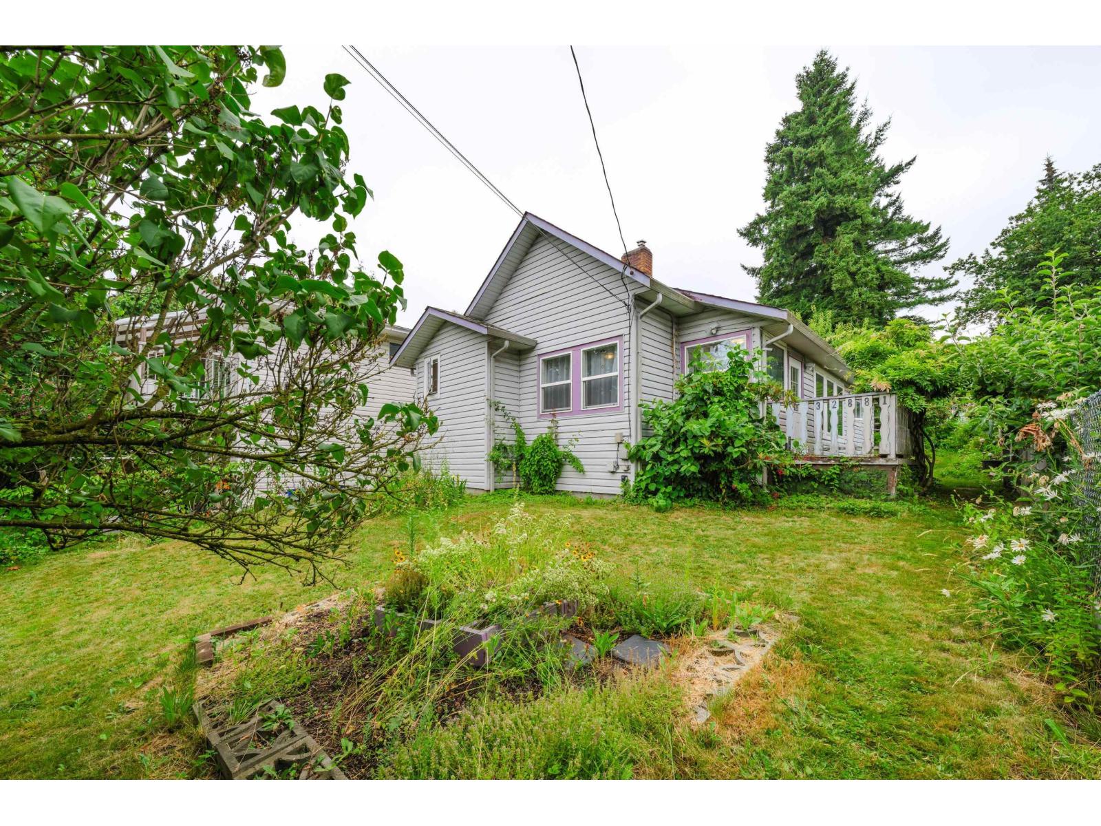 32881 1st Avenue, Mission, British Columbia  V2V 1E8 - Photo 1 - R3030019