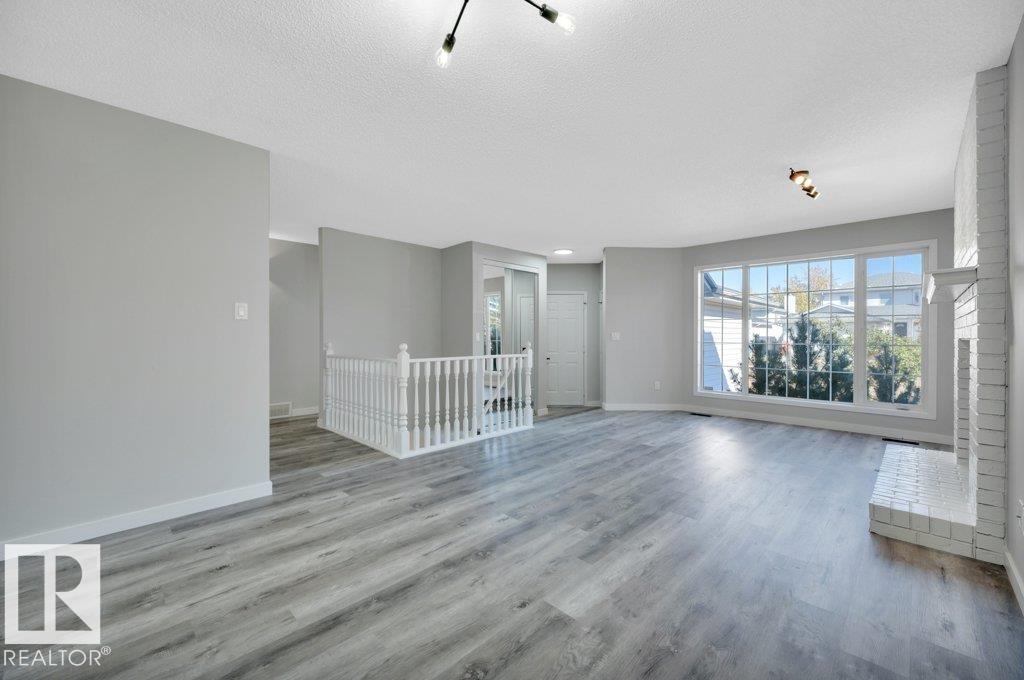 840 113a St Nw Nw, Edmonton, Alberta  T6J 6W4 - Photo 7 - E4460223