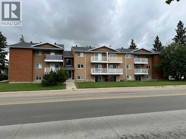 307, 41 Bennett Street, Red Deer, Alberta  T4R 1V4 - Photo 2 - A2242346