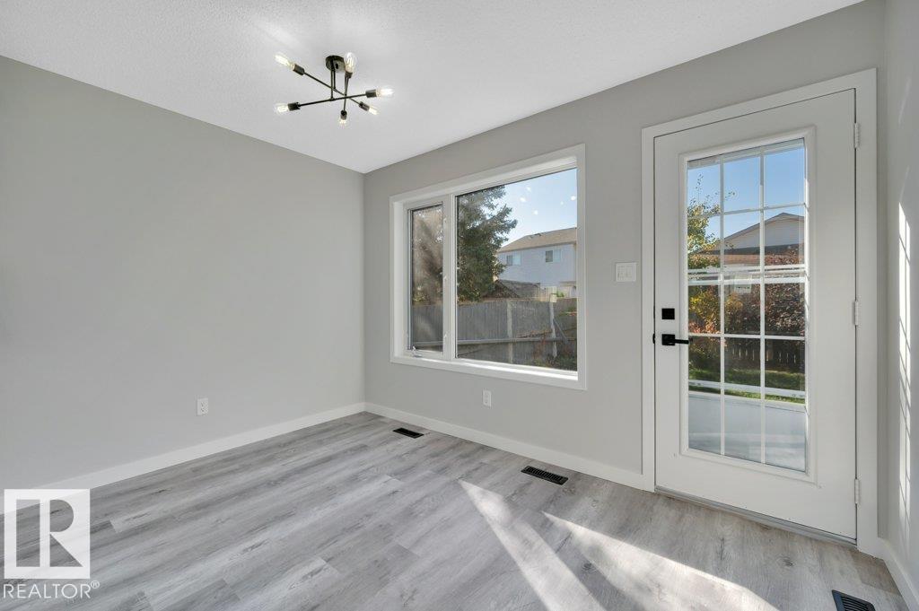 840 113a St Nw Nw, Edmonton, Alberta  T6J 6W4 - Photo 13 - E4460223