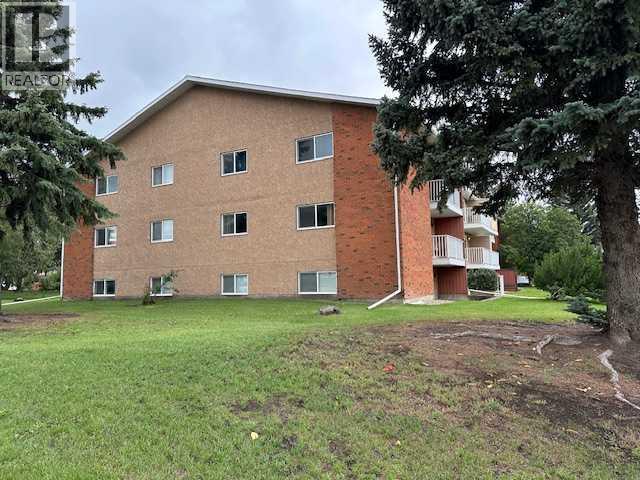 307, 41 Bennett Street, Red Deer, Alberta  T4R 1V4 - Photo 3 - A2242346