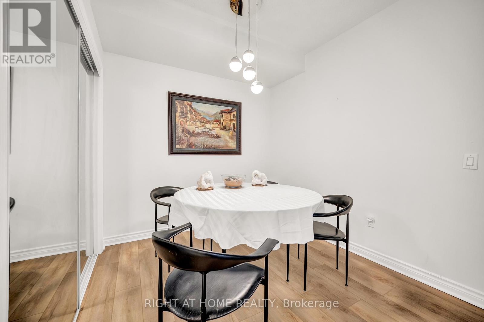 107a - 7398 Yonge Street, Vaughan, Ontario  L4J 8J2 - Photo 11 - N12461586