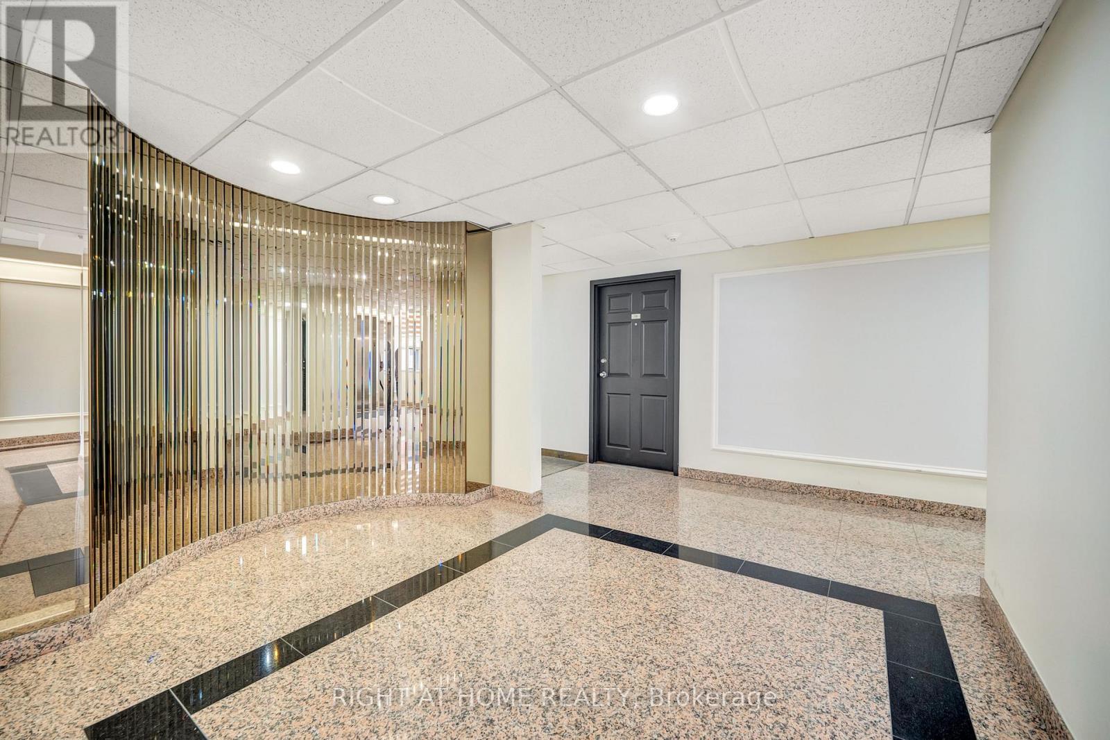 107a - 7398 Yonge Street, Vaughan, Ontario  L4J 8J2 - Photo 5 - N12461586